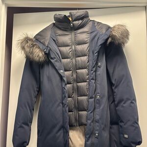 Soia Kyo Stylish Gray Puffer Coat with Faux Fur Trim